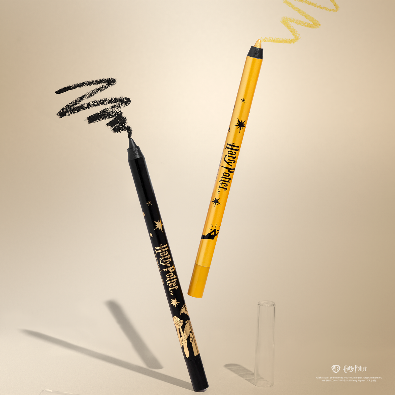 Harry Potter Holiday | Dobby™ Is Free 2 PC Liner Set Lifestyle