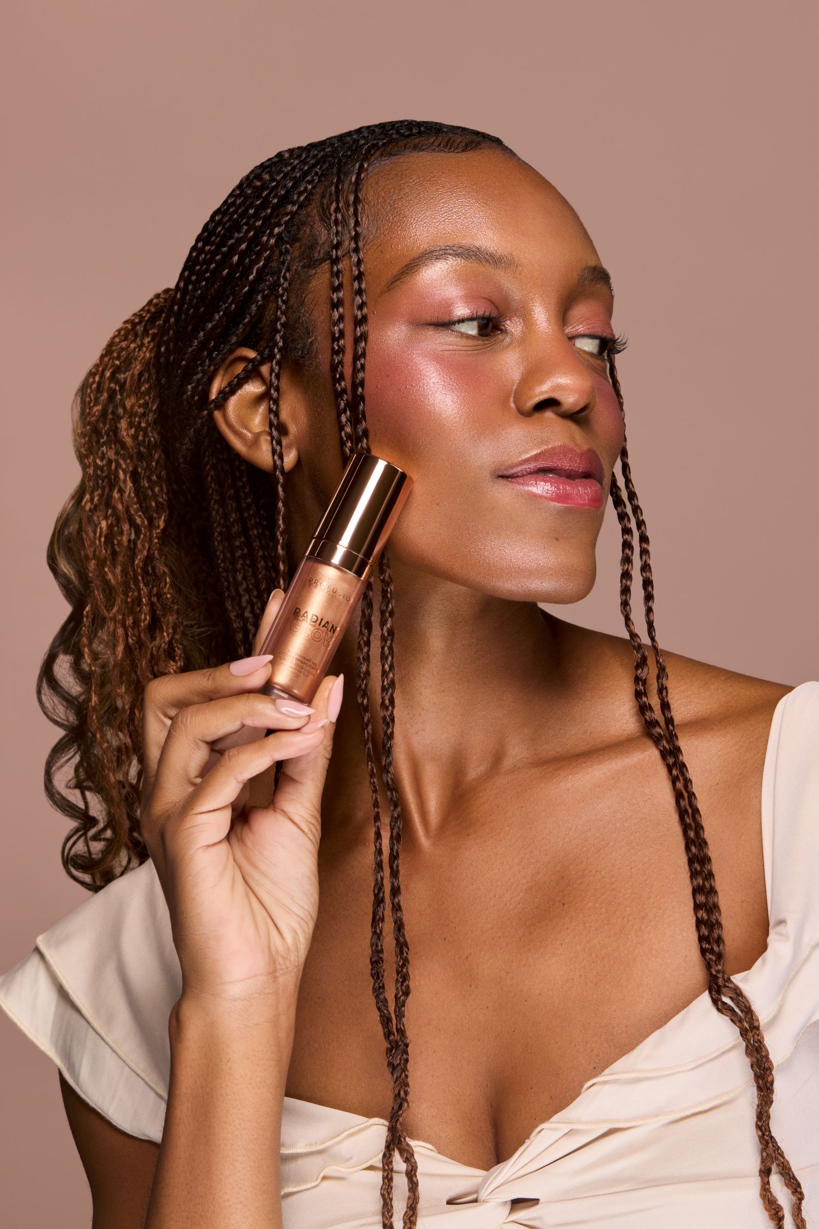 Radiant Glow Illuminating Liquid Highlighter