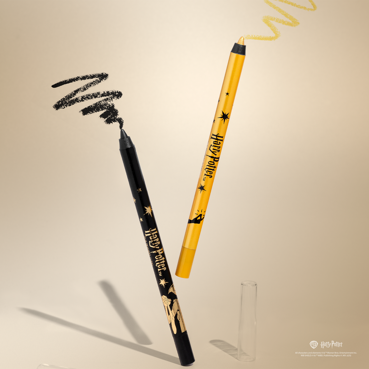 Harry Potter Holiday | Dobby™ Is Free 2 PC Liner Set Lifestyle