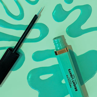 Mint bright-lights liner